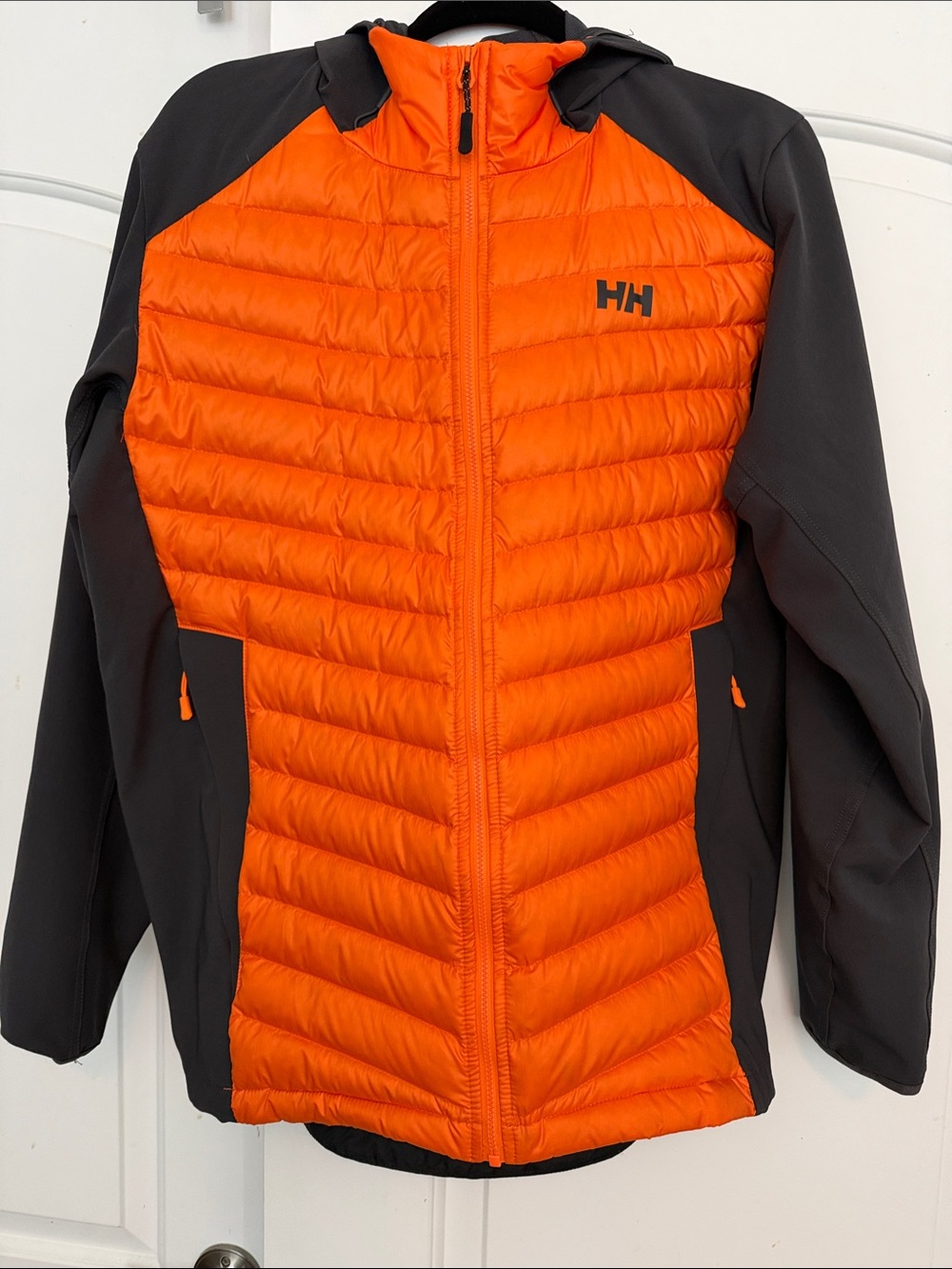 Helly Hansen Orange and Black Insulated Hooded Puffer Jacket - Men's Large